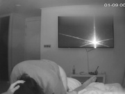 黑客破解家庭网络摄像头偷拍❤️大奶美女和男友激情啪啪  小狗在后面拆家咬被子